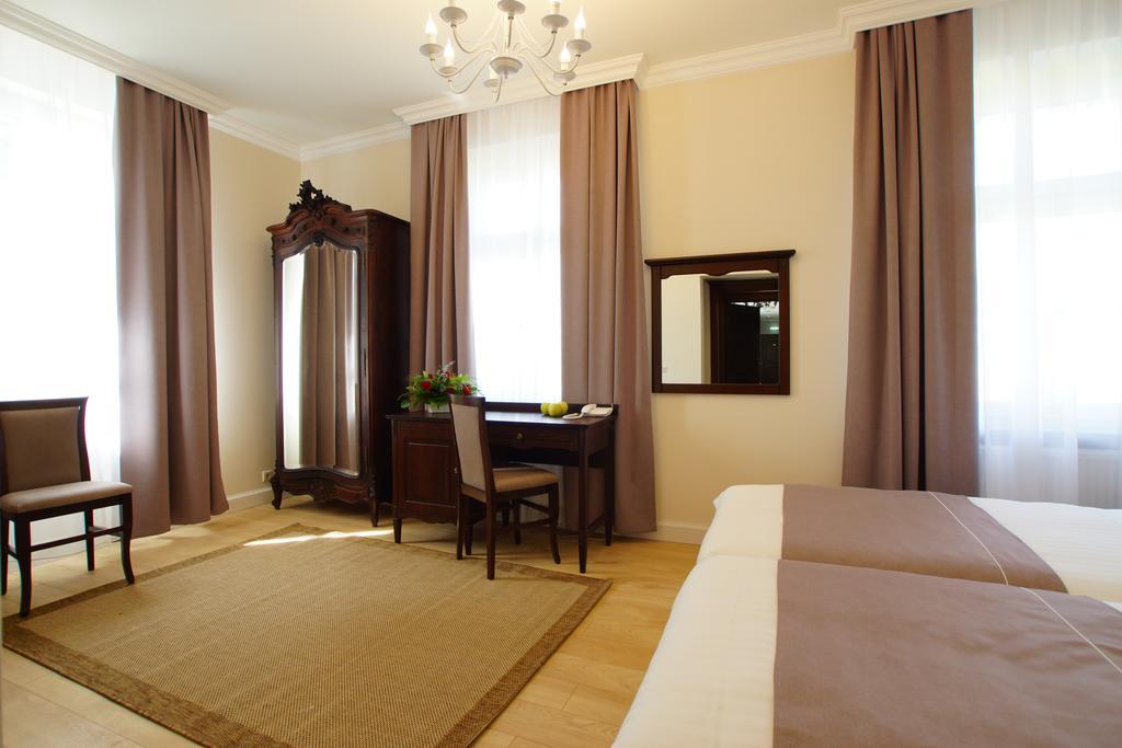 Villa La Pierre Strzegom Room photo