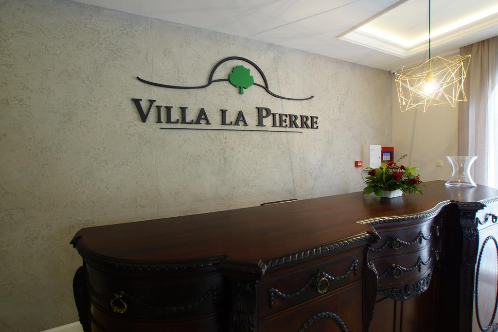 Villa La Pierre Strzegom Exterior photo